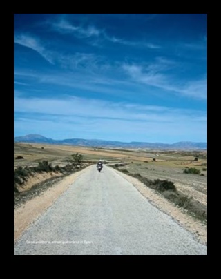 לרדוף אחרי האופנוע האפי מסעות ברחבי יבשות 4 Chasing the Horizon: מסעות אופנועים אפיים ברחבי יבשות