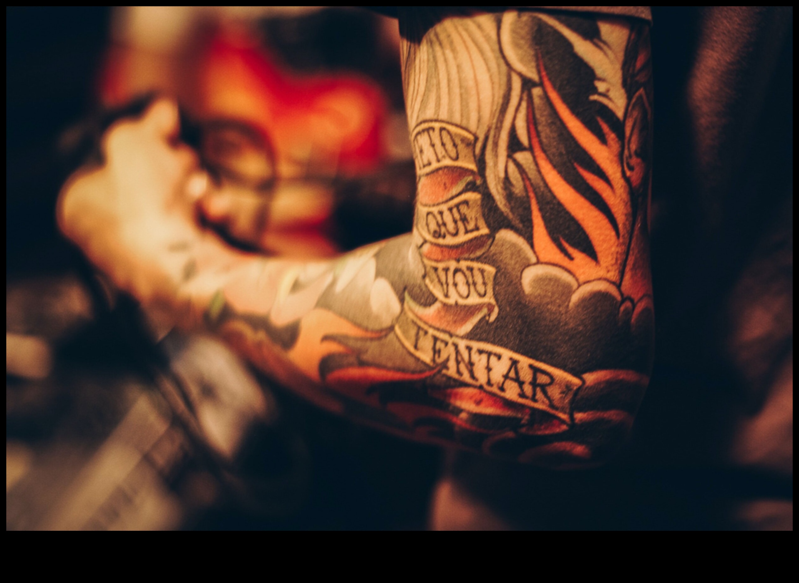 תחייה קלאסית: קעקועים מסורתיים שדמיינו מחדש באלגנטיות