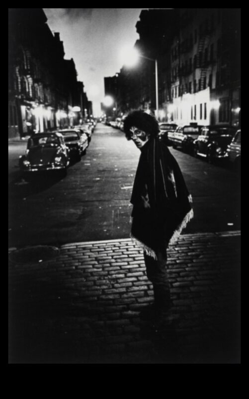 נואר לילה: מסתורין וצללים בצילום אורבני