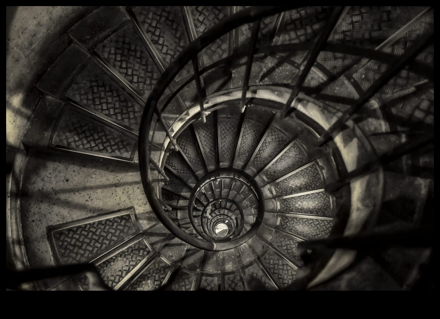 פריים אחר פריים: שליטה בקומפוזיציה בצילום